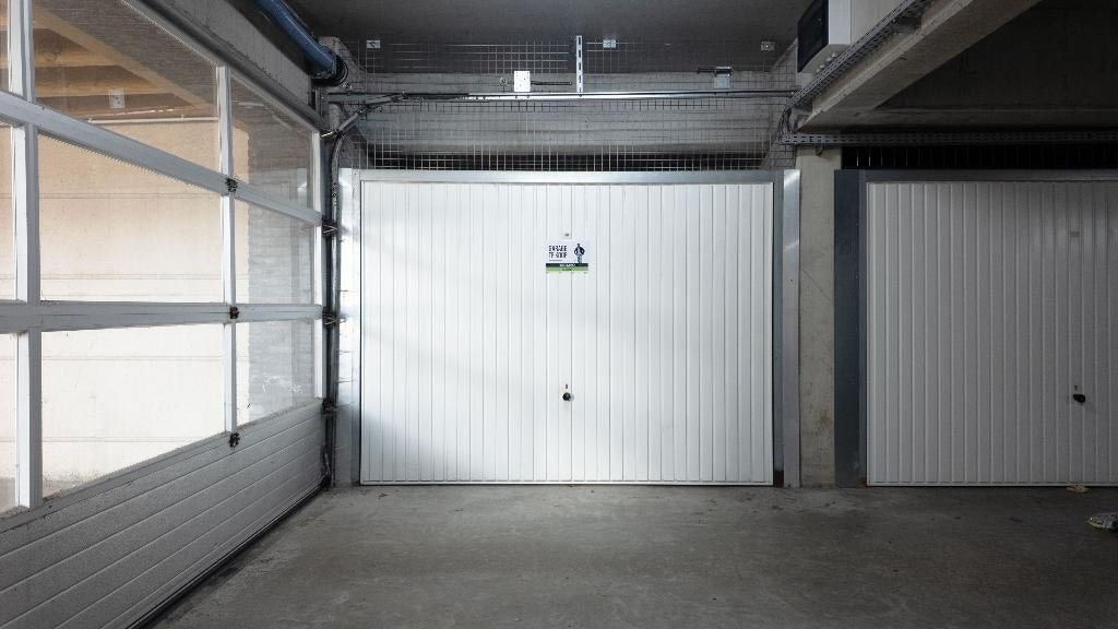 Garage aan de Brugsevaart te Nieuwpoort, Immo, Province de Flandre-Occidentale