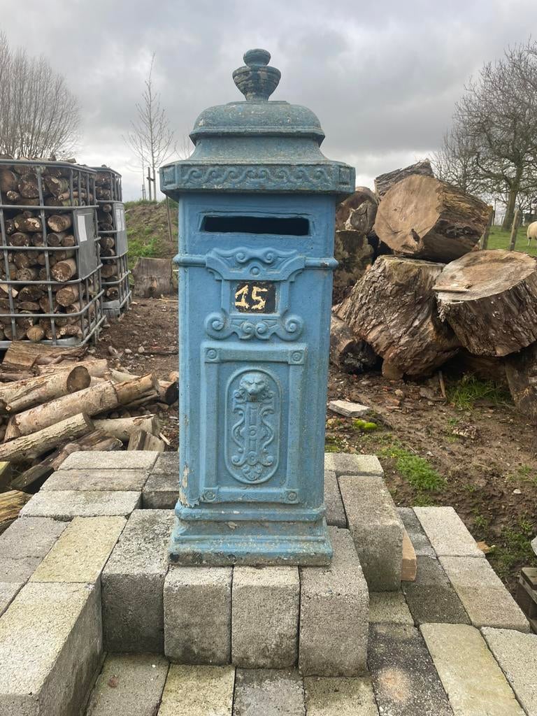 Authentieke brievenbus, Tuin en Terras, Brievenbussen, Ophalen, Zo goed als nieuw, Beton