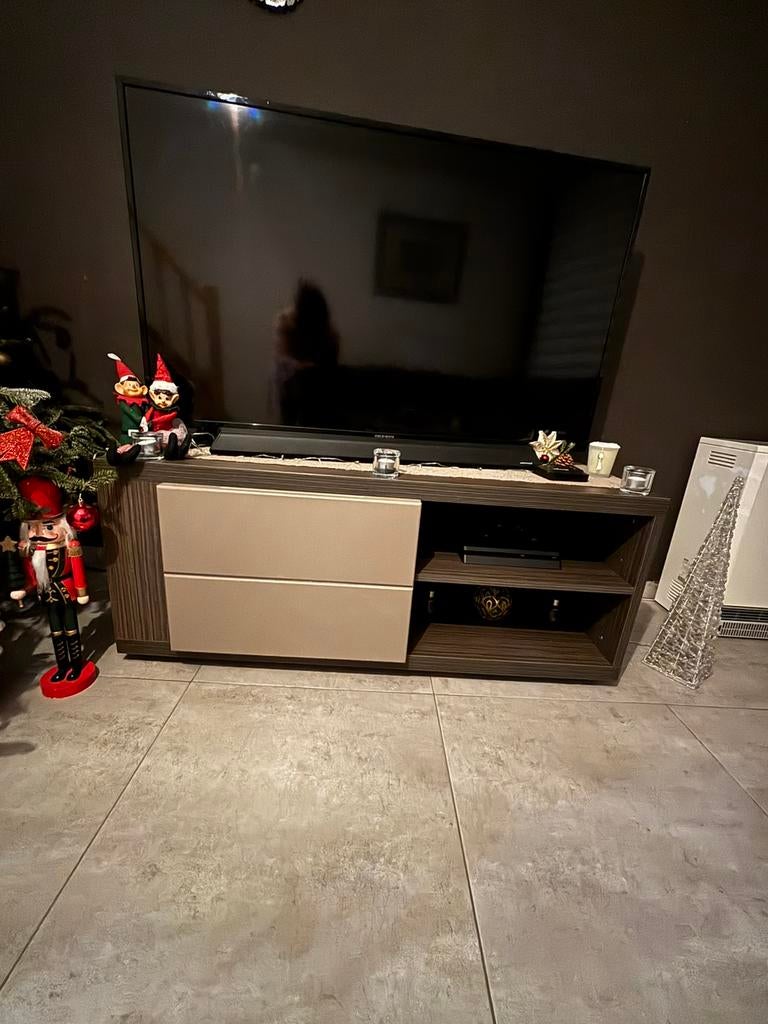 Meuble de tv couleur bois fonce porte grise, Enlèvement, Comme neuf