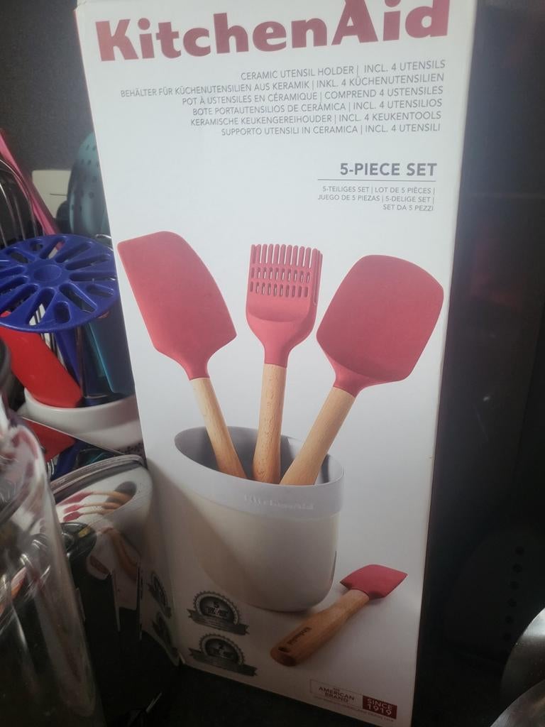 Kitchenaid nieuwe keramische pot met spatels, Huis en Inrichting, Ophalen, Nieuw