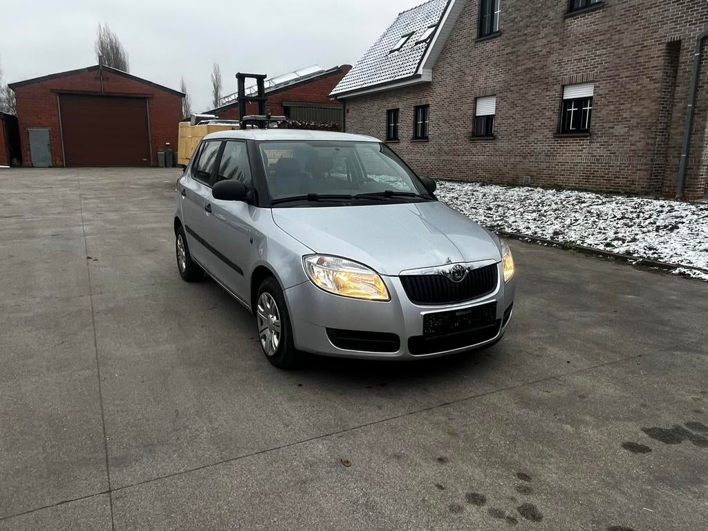 SKODA FABIA 1.2 BENZINE VAN 2010 MET 130DKM, Autos, Argent ou Gris, Achat, Entreprise, Boîte manuelle