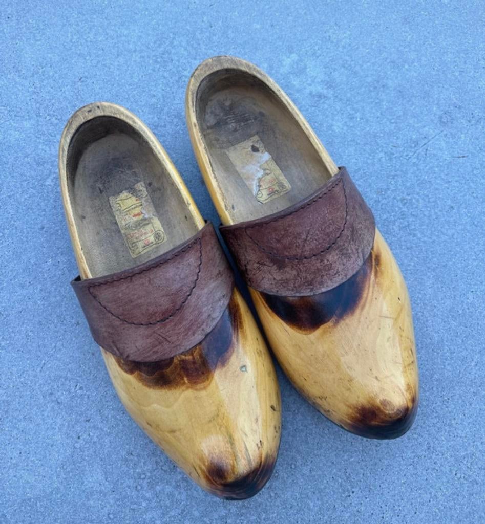 Houten vintage klompen, Ophalen