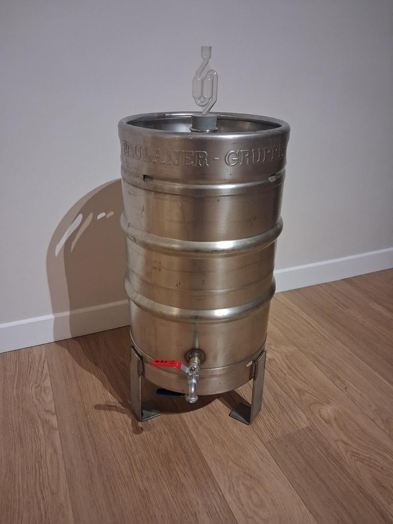 Vergistingsvat wijn maken/ bier brouwen met aftapkranen, Hobby en Vrije tijd, Overige Hobby en Vrije tijd, Ophalen