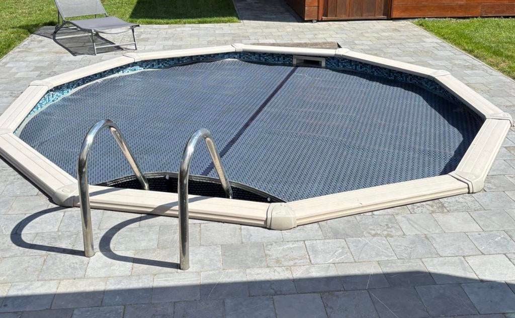 Zwembadzeil/noppenfolie, Ophalen, Zo goed als nieuw