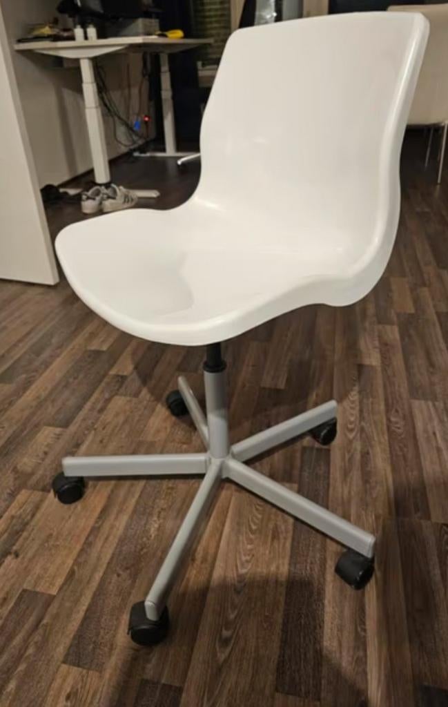 Comfortabele verstelbare bureaustoel, Ophalen, Zo goed als nieuw, Bureaustoel
