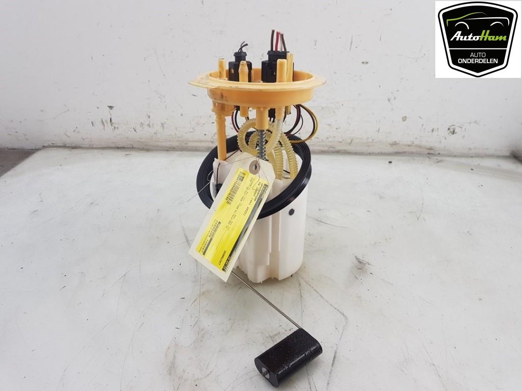 BRANDSTOFPOMP ELECT. Volkswagen Caddy Cargo V (SBA / SBH), Gebruikt, Volkswagen