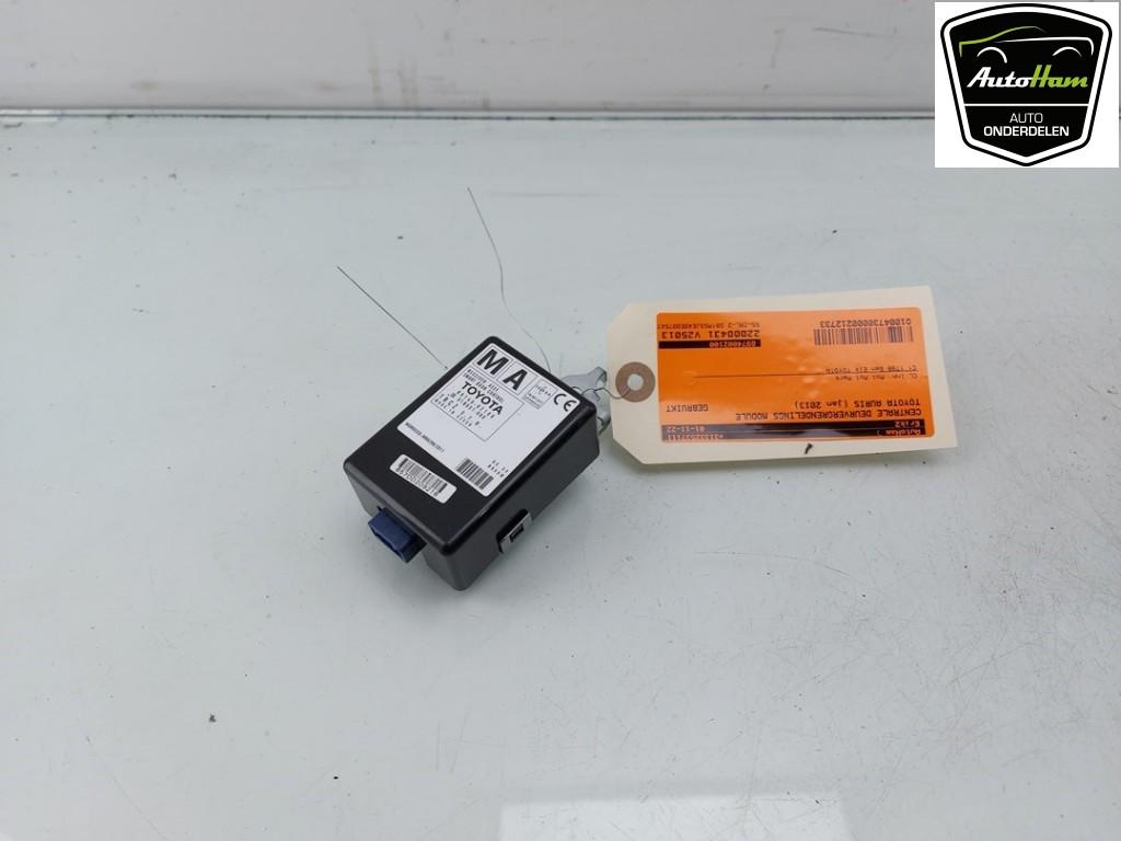 COMPUTER CENTRALE VERGRENDELING Toyota Auris (E18), Gebruikt, Toyota