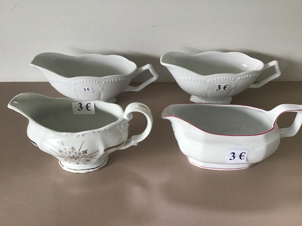 8 bols à sauce à 3 ou 2 euros chacun, Maison & Meubles, Cuisine | Vaisselle, Enlèvement ou Envoi, Comme neuf