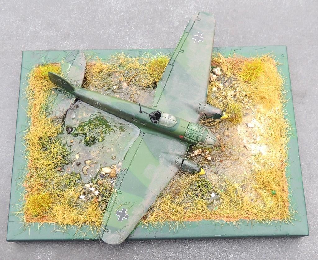 Dio Henschell 111 dans la steppe russe échelle 1/144, Verzenden, Nieuw, 1:72 tot 1:144, Vliegtuig