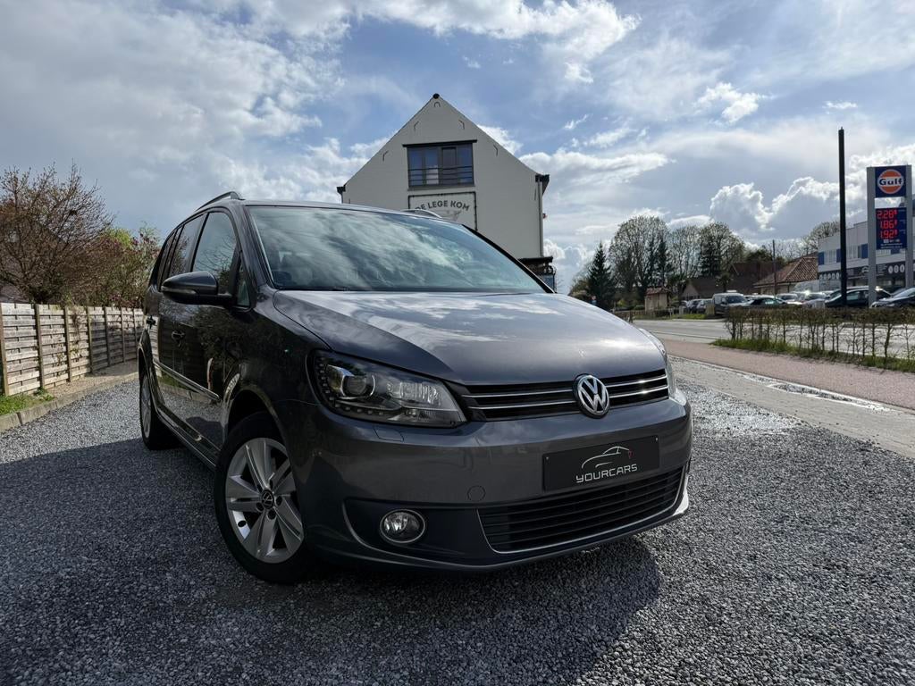 VW Touran 1.6 TDi Highline DSG* XENON* 7 ZIT* GPS, Auto's, Euro 5, Monovolume, Zwart, 4 cilinders