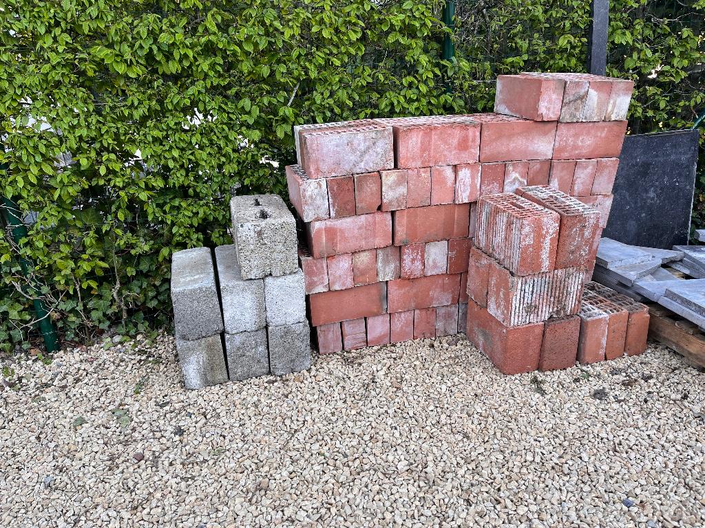 gratis op te halen bakstenen / snelbouwstenen, Doe-het-zelf en Bouw, Metselstenen, Ophalen, Bakstenen