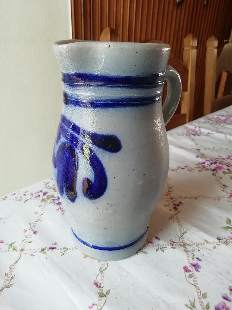 Pichet gris et bleu. Contenance 1 litre gravée sur le pot., Antiquités & Art, Enlèvement ou Envoi