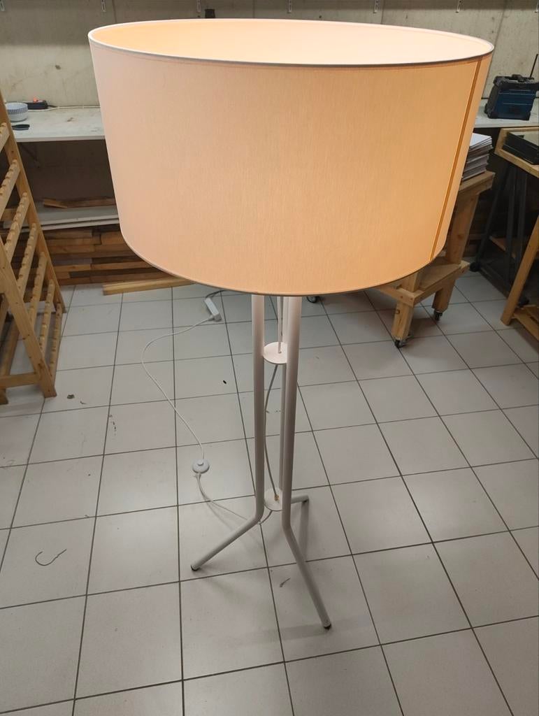 Te koop: Grote staande lamp – 155 cm hoog, Huis en Inrichting, Ophalen