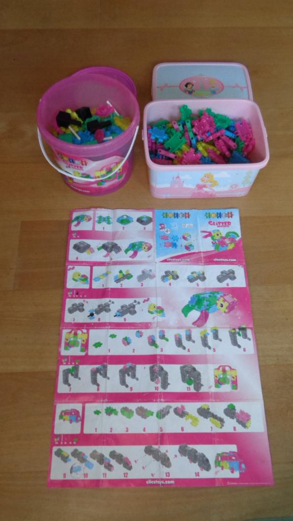 2 boxen met 330 glitter clics, Enlèvement, Comme neuf, Autres marques