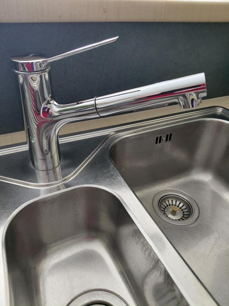 Keukenmengkraan met douchekop, Doe-het-zelf en Bouw, Sanitair, Ophalen, Zo goed als nieuw, Chroom