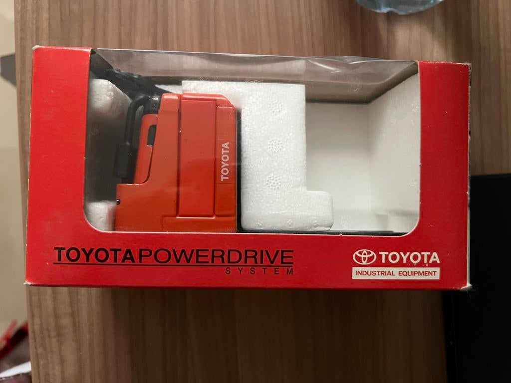 Miniatuur heftruck powerdrive, Hobby en Vrije tijd, Modelauto's | 1:32, Ophalen, Zo goed als nieuw