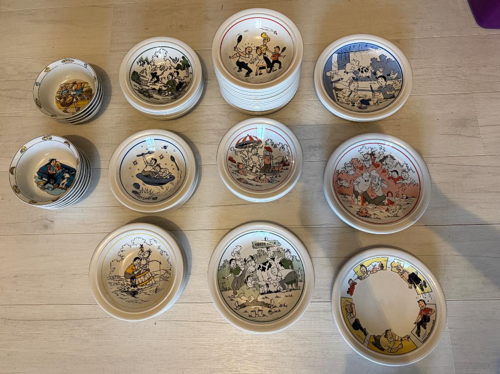 60 borden en kommetjes van Suske en Wiske, Ophalen, Suske en Wiske, Zo goed als nieuw, Gebruiksvoorwerp