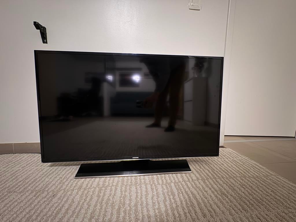 TV Samsung 40’’ 4K Smart TV- Tres bon état, Enlèvement, Comme neuf, Samsung, Smart TV