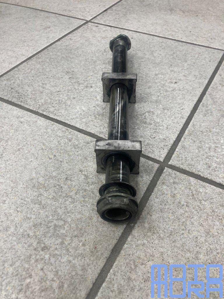 Achteras Aprilia Tuono 2006 - 2011 RSV 1000 achter-as achter, Motoren, Onderdelen | Overige, Gebruikt, -, -, Ophalen of Verzenden