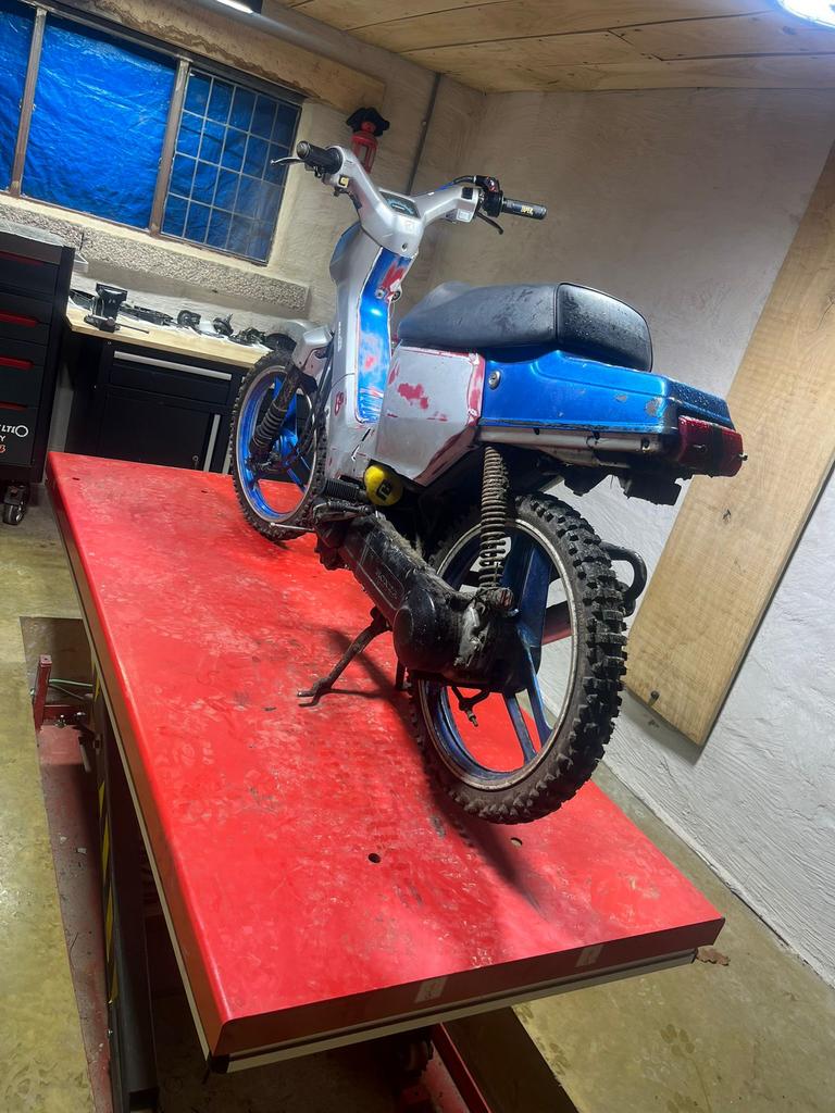 Wallaroo 70 cc, Ophalen, Zo goed als nieuw, Cilinder