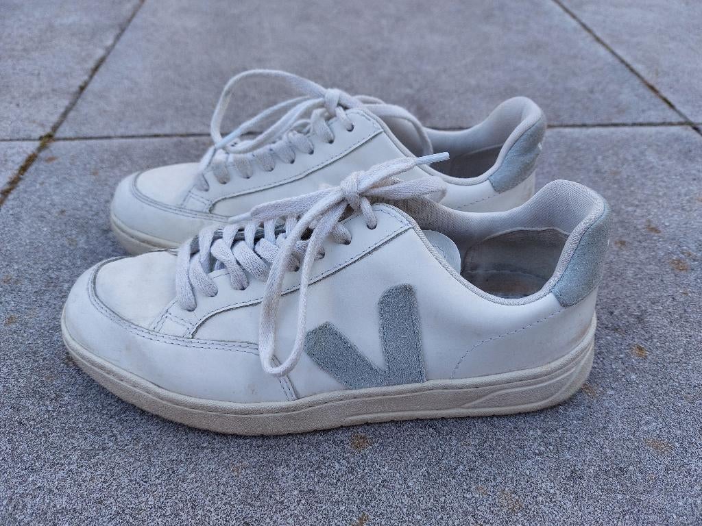 Veja schoenen maat 39 weinig gedragen, Vêtements | Femmes, Chaussures, Porté, Sneakers et Baskets, Blanc, Enlèvement ou Envoi