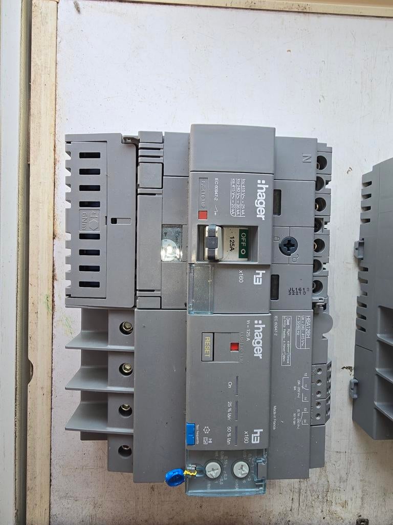 HBA126H 125A, Doe-het-zelf en Bouw, Ophalen