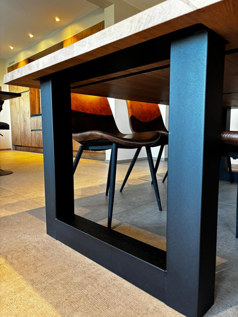 Handgemaakte massieve eiken boomstam tafel, Ophalen, Nieuw, 6 tot 8 stoelen