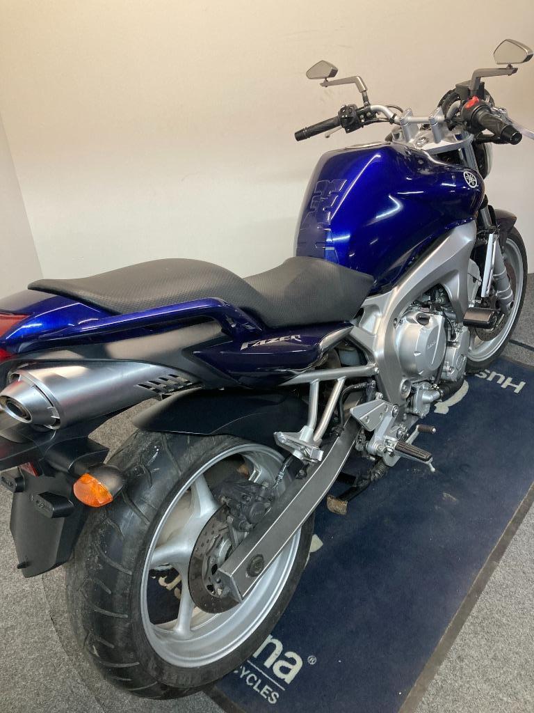 Yamaha FZ 6 bj. 2005 ref. LS 3051 - foto 2