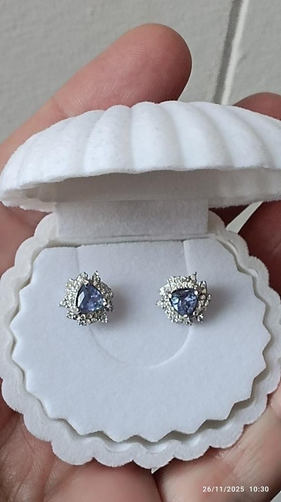 Boucles d'oreilles en argent massif avec tanzanites, Bijoux, Sacs & Beauté, Boucles d'oreilles, Neuf, Enlèvement ou Envoi, Avec pierre précieuse