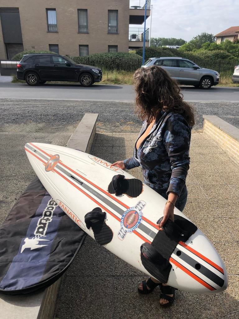 Fanatic Falcon 272cm 92liter windsurfplank board, Sports nautiques & Bateaux, Planche à voile, Planche, Enlèvement, Utilisé, Avec aileron(s)