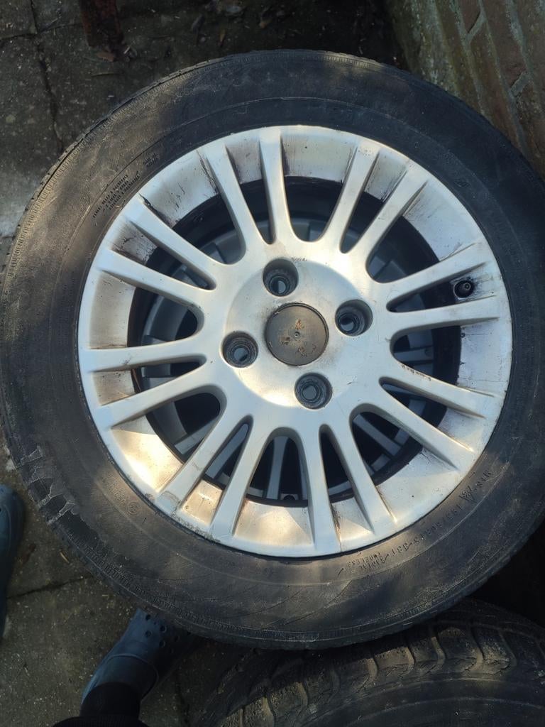 4 jantes 4 x 114,3 (volvo s40 et v40 etc ...), Autos : Pièces & Accessoires, Pneus & Jantes, Enlèvement