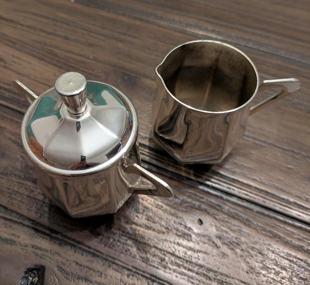 Verzilverd suikerpotje & melkkannetje, Antiek en Kunst, Ophalen, Zilver