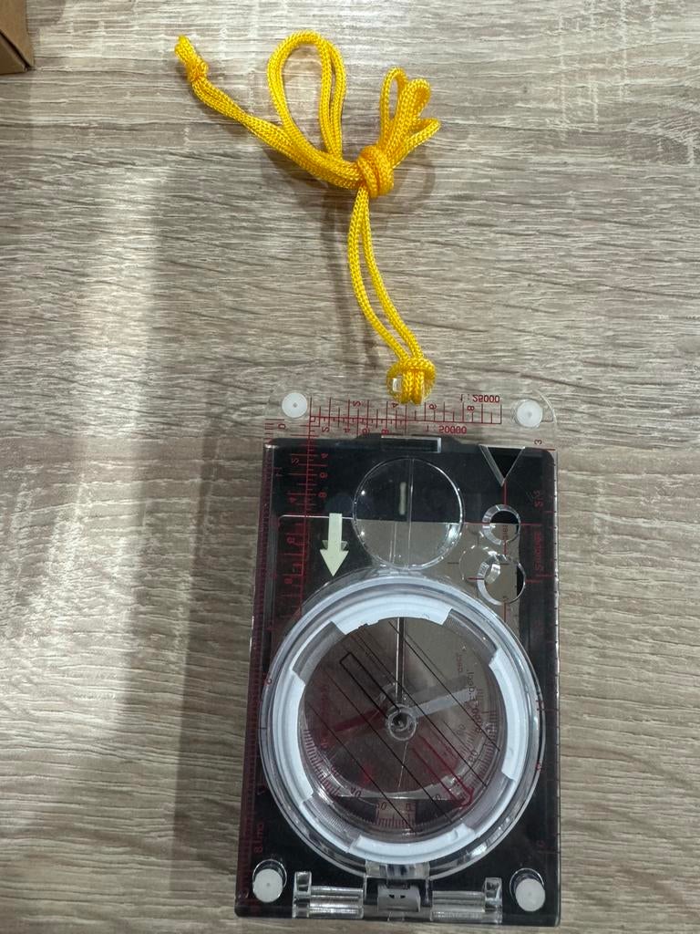 Boussole plusieurs modeles disponible, Collections, Enlèvement, Comme neuf