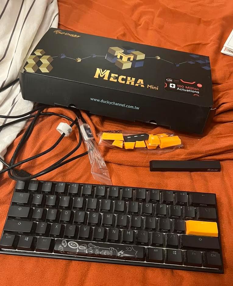 Ducky channel mecha mini silver pbt, Informatique & Logiciels, Claviers, Clavier gamer, Enlèvement ou Envoi, Ducky Chanel, Qwerty