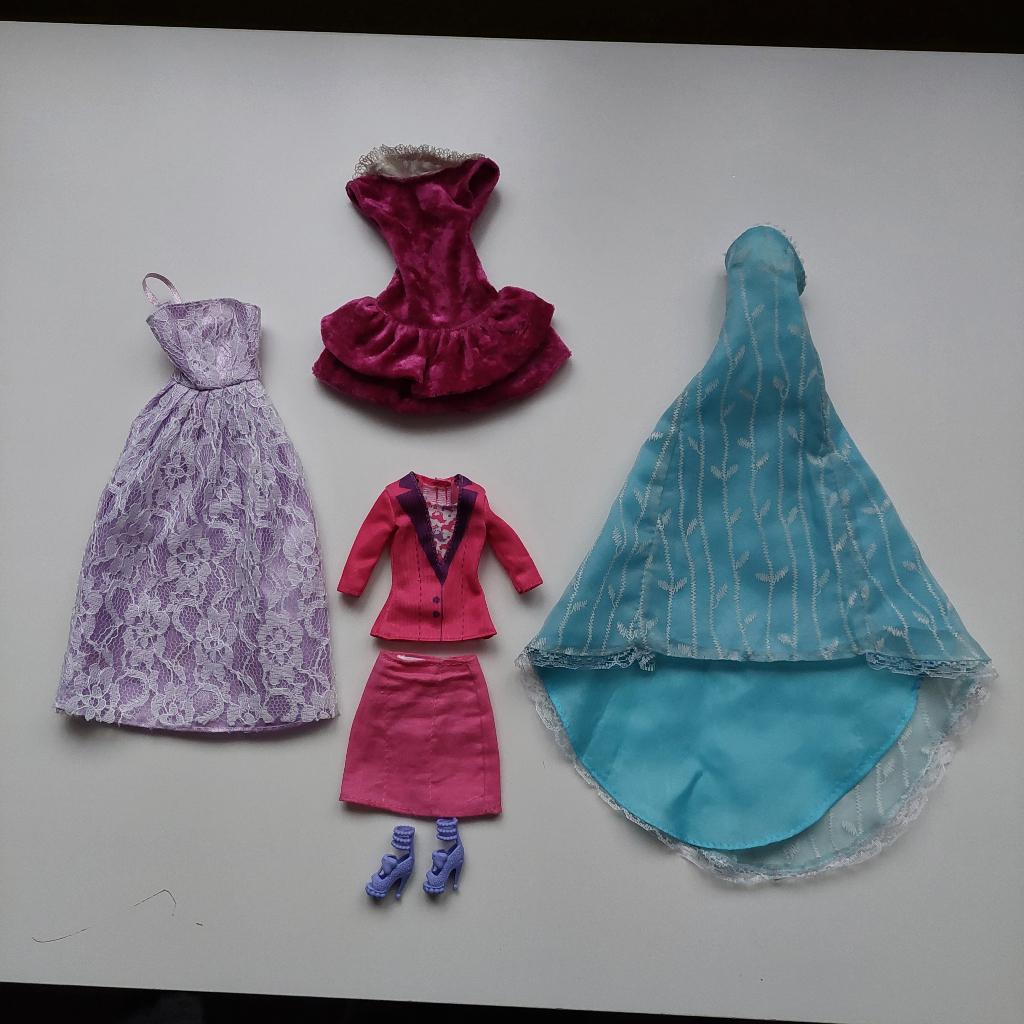 Vêtements Barbie LOT 6, Enlèvement ou Envoi, Utilisé, Barbie