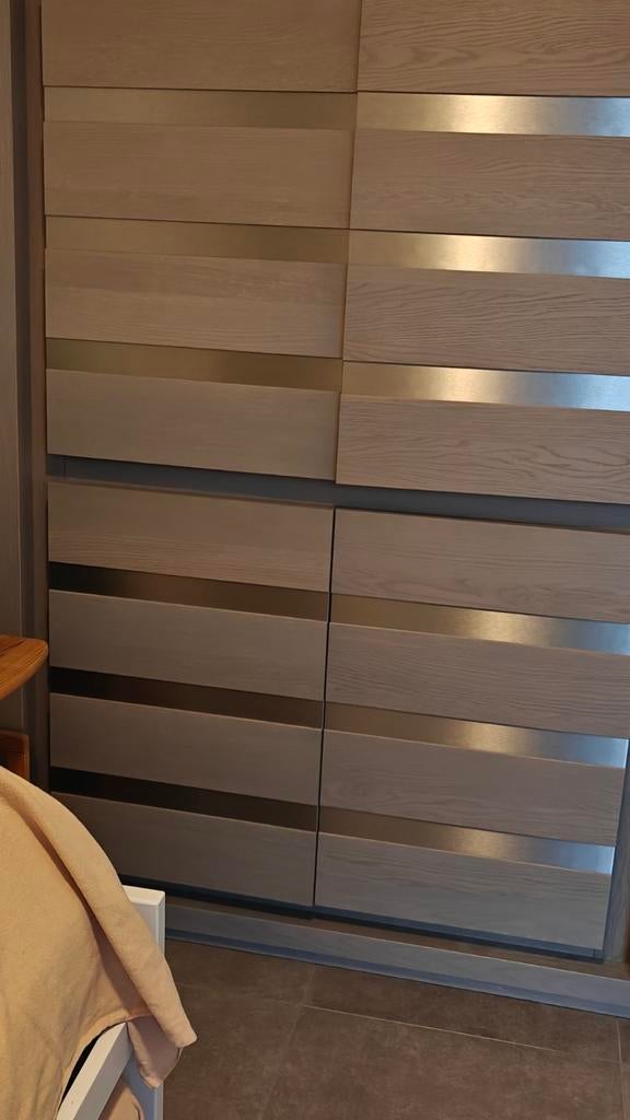 Wandkast in eik, Ophalen