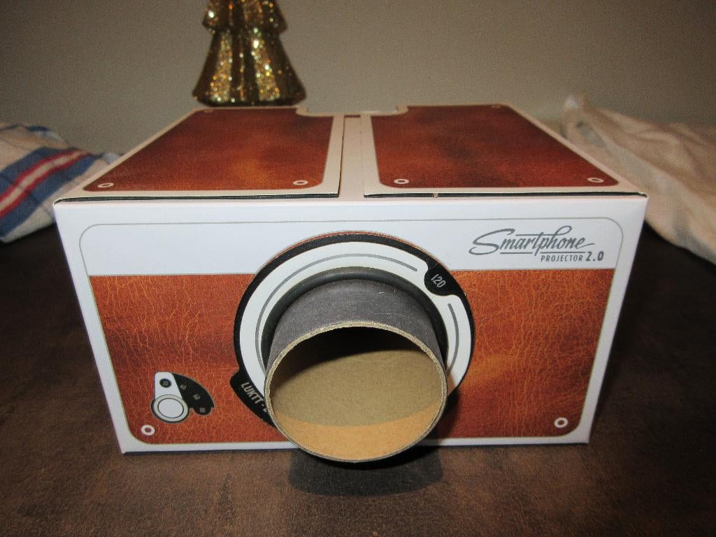 Smartphone projector 2.0 kartonnen projector, Ophalen, Projector