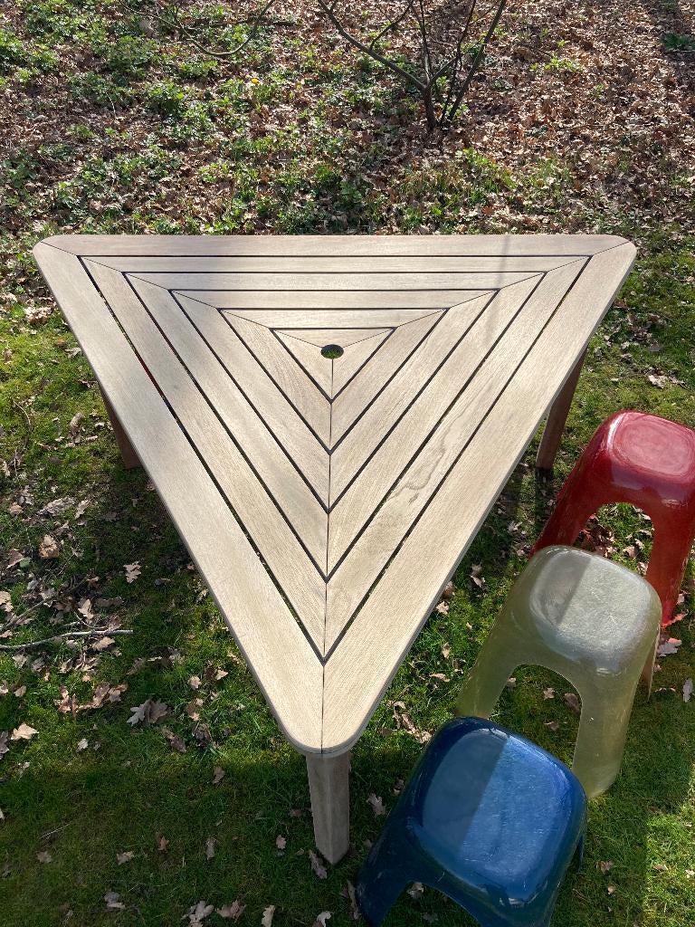 Table triangulaire en teck, rare., Enlèvement, Utilisé, Bois de teck