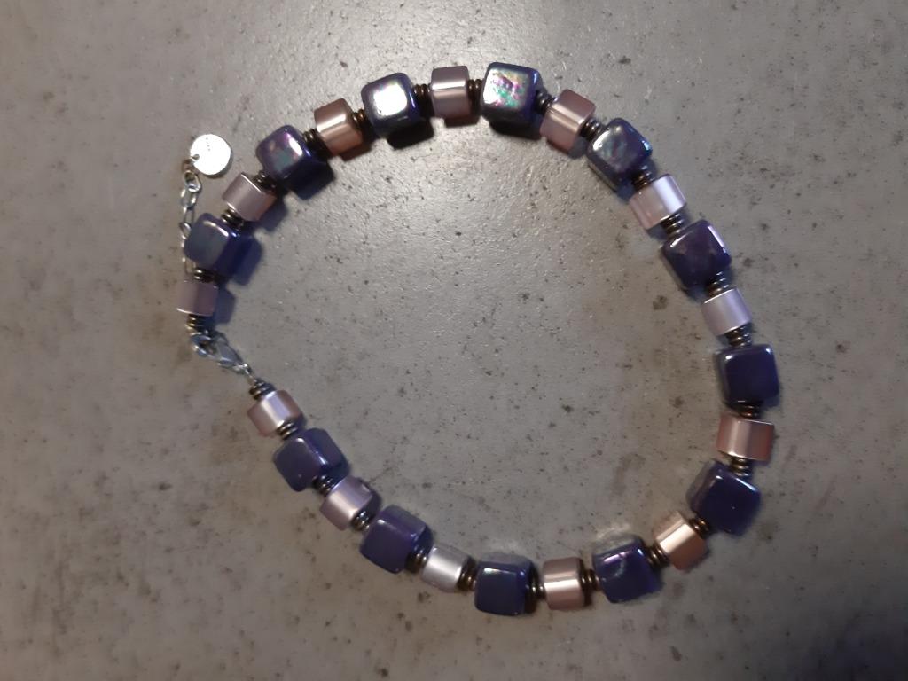 halssnoer Titto, Ophalen, Zo goed als nieuw, Kunststof