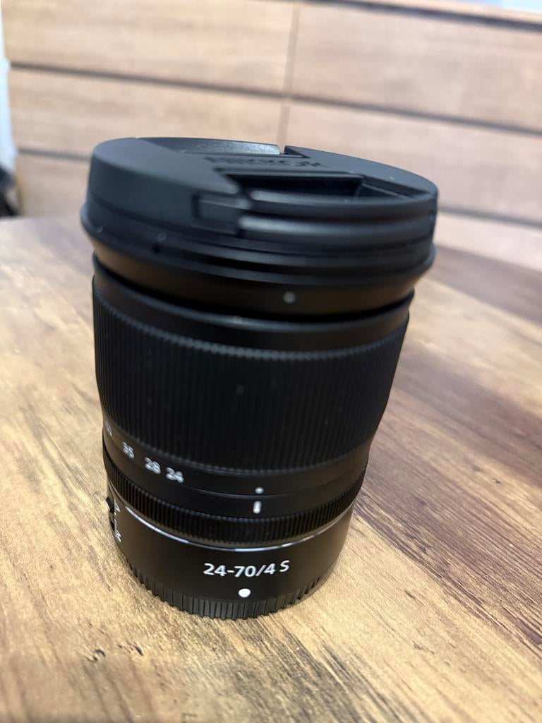 Objectif Nikkor Z 24-70mm f/4 S, TV, Hi-fi & Vidéo, Enlèvement, Comme neuf