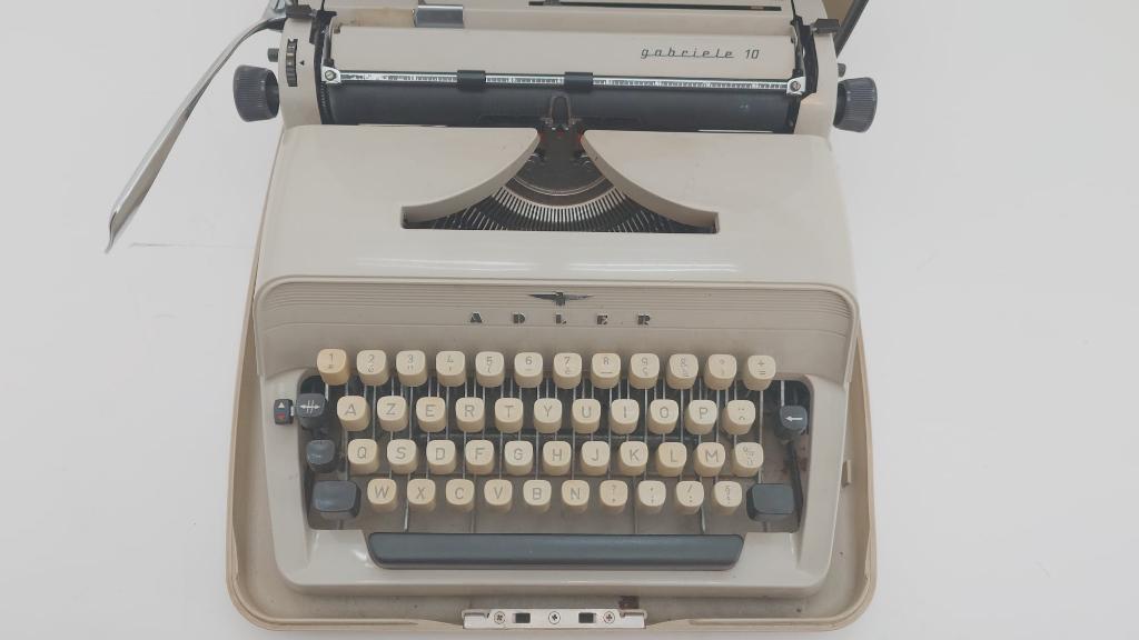 adler gabrielle 10, Ophalen, Zo goed als nieuw