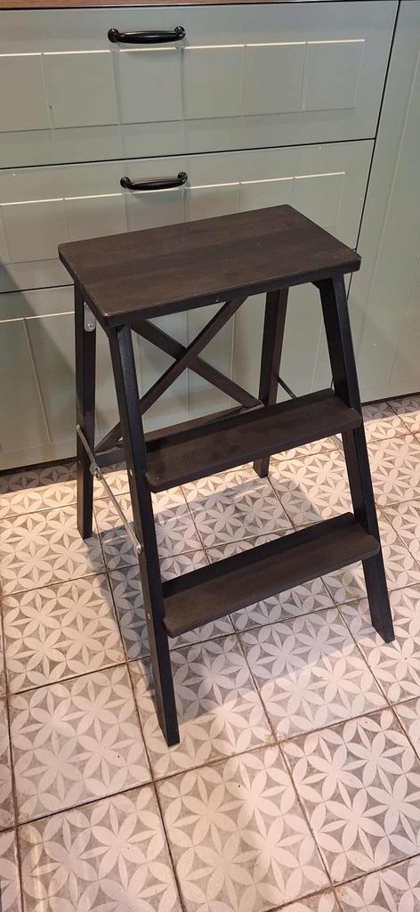 Ikea opstapje, Doe-het-zelf en Bouw, Ladders en Trappen, Ophalen, Zo goed als nieuw