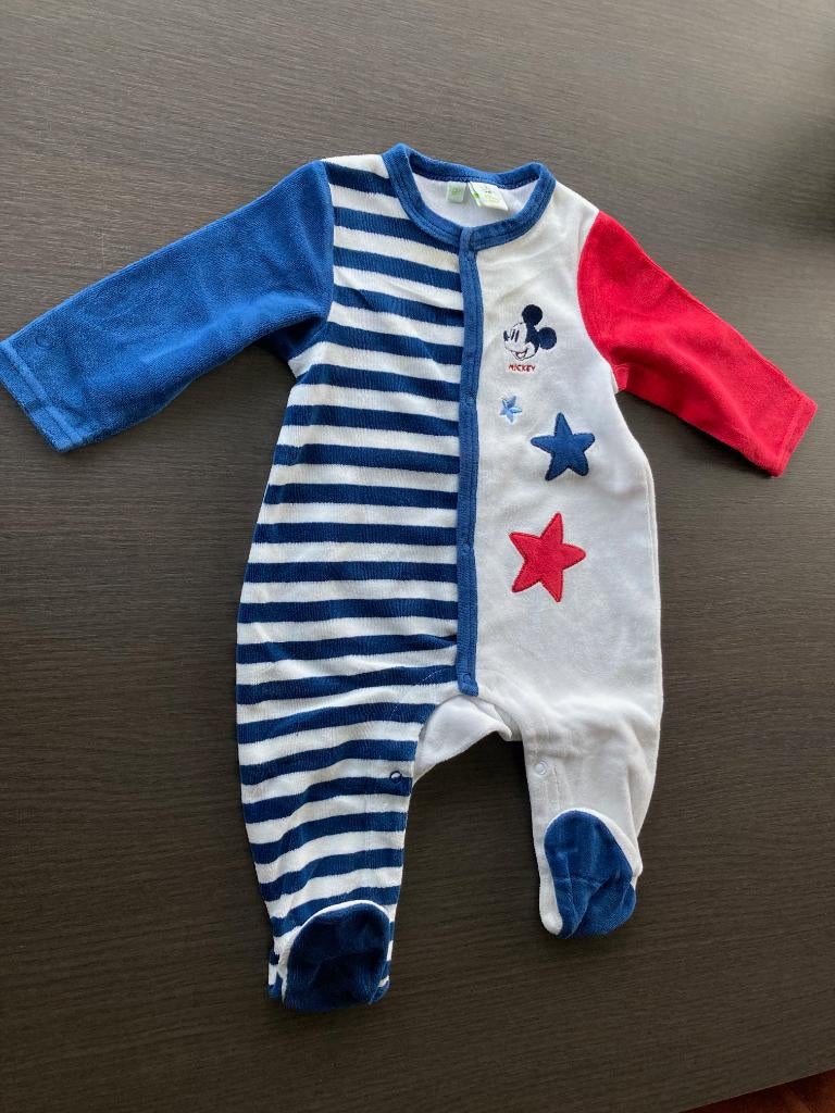 Eéndelige pyjama Disney Baby 6 maanden, Kinderen en Baby's, Babykleding | Maat 68, Zo goed als nieuw, Jongetje of Meisje, Nacht- of Onderkleding