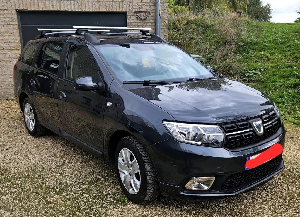 DACIA LOGAN, Auto's, Dacia, Voorwielaandrijving, Stof, Zwart, Blauw