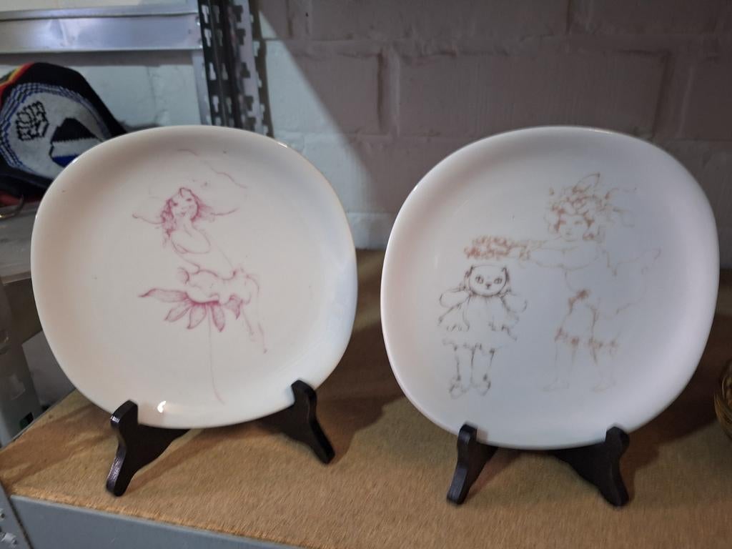 2 decorarieve borden (stijl Leonor Fini), Enlèvement ou Envoi