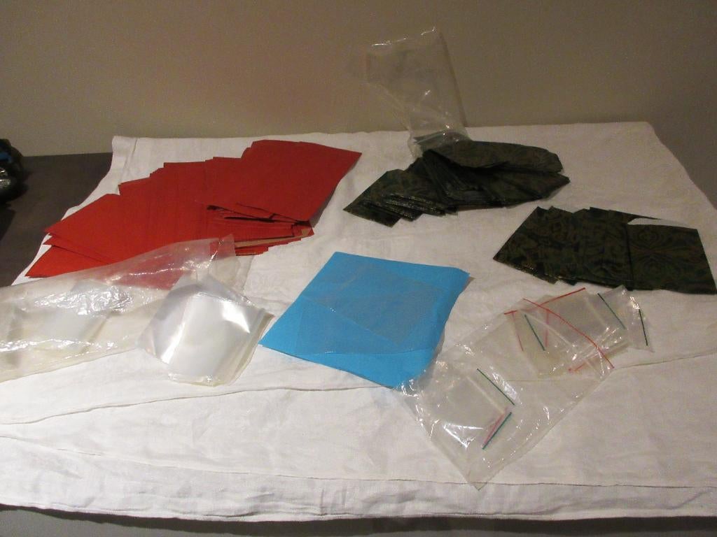 Petits sacs d'emballage en papier et en plastique emballer, Enlèvement