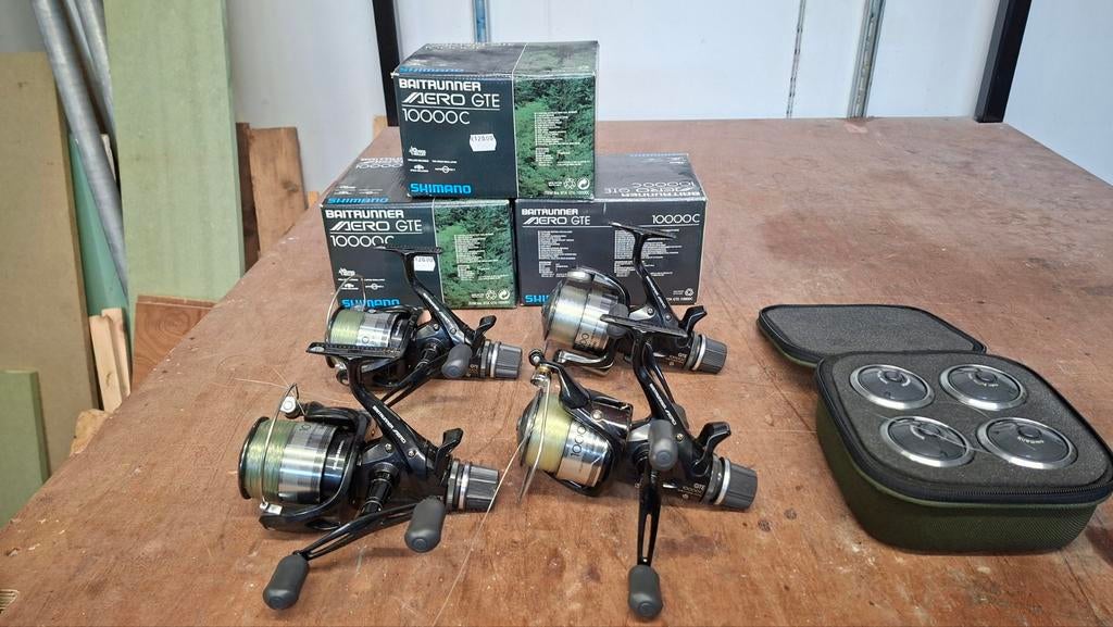4X Shimano Baitrunner Aero GTE 10000C, Enlèvement ou Envoi, Comme neuf, Moulinet