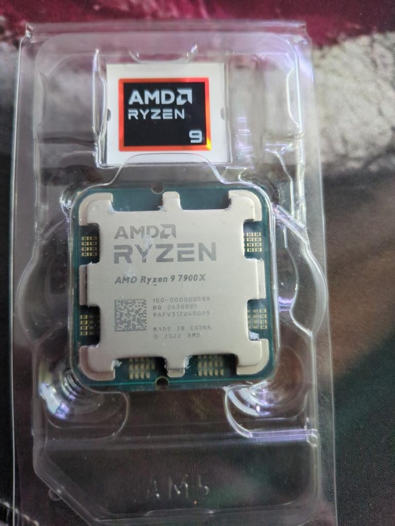 Ryzen 9 7900X max 3 mois d'utilisation NOUVEAU ! ! !, Neuf, 4 Ghz ou plus, Enlèvement, AMD Ryzen 9