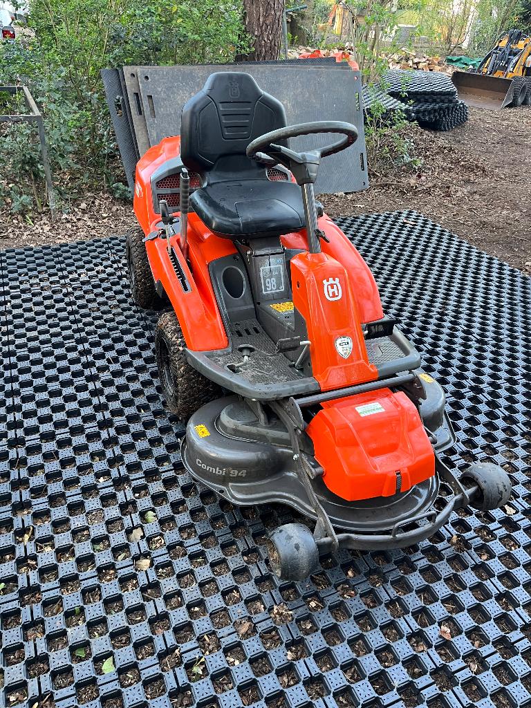 Zitmaaier Husqvarna, Tuin en Terras, Ophalen, Zo goed als nieuw