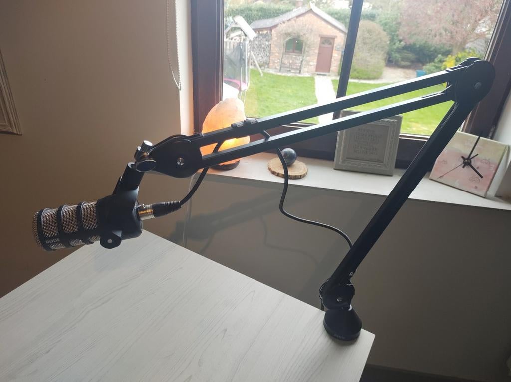 Rode PodMic met beweegbare PSA1 studio arm, Audio, Tv en Foto, Professionele apparaten, Ophalen, Audio